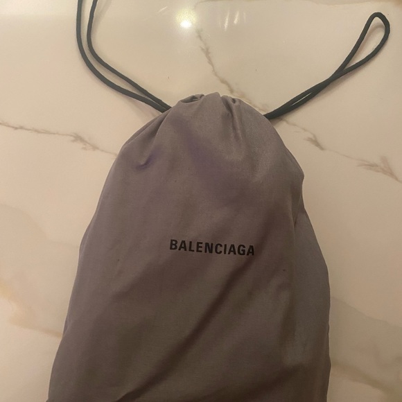 BALENCIAGA Metallic Phone Holder Bag - Picture 4 of 10